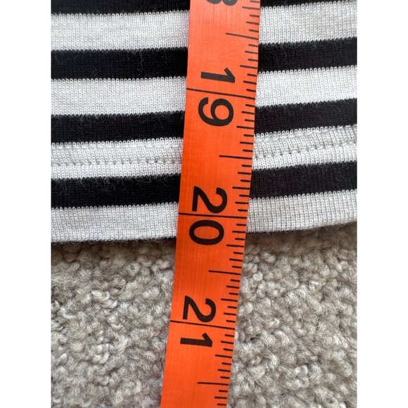 Splendid Parisan style black and white stripe long sleeve turtleneck with should - Picture 8 of 8